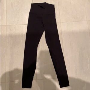 Wunder Under Full length